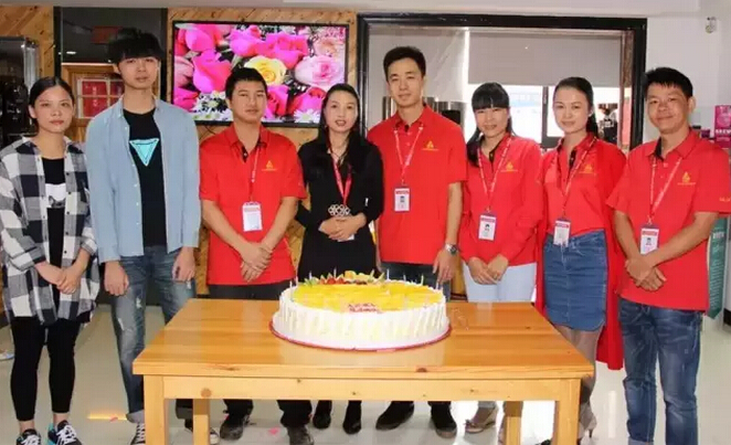 生日快樂！生日快樂！生日快樂！重要的事情說三遍！